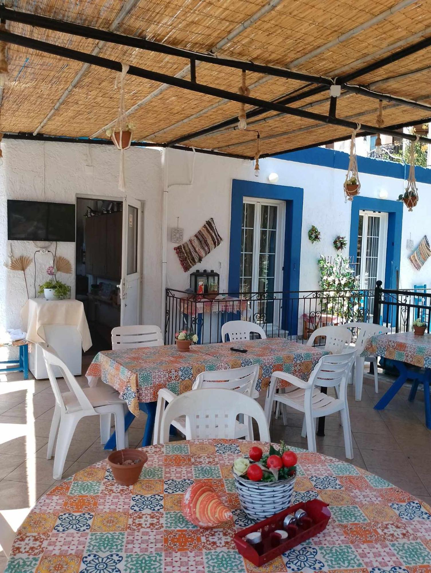 Cleios Rooms And Studios, Kalymnos 85200 Panormos  Exterior photo